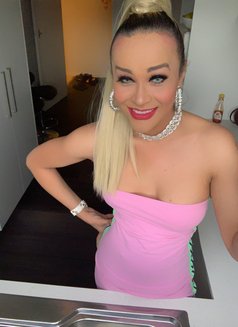 Shemale SexyNatalia - Transsexual escort in Melbourne Photo 7 of 9