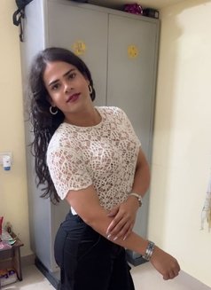 Shemale sharanya - Transsexual escort in Hyderabad Photo 4 of 4