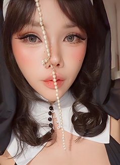 Shemale Thailand White and soft skin - Transsexual escort in Riyadh Photo 12 of 14