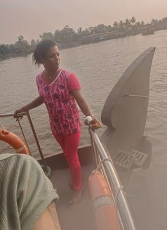 Shemale Tirunelveli Anvi - Transsexual escort in Chennai Photo 3 of 6