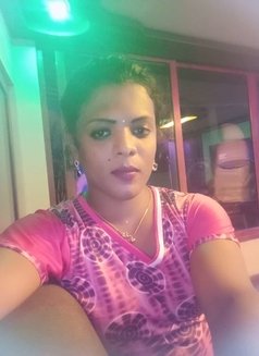 Shemale Tirunelveli Anvi - Transsexual escort in Chennai Photo 4 of 6