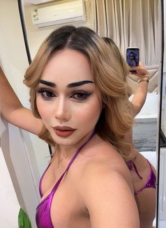 Shemale ,top bottom, both - Transsexual escort in Riyadh Photo 2 of 10