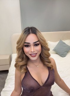 Shemale ,top bottom, both - Acompañantes transexual in Riyadh Photo 7 of 11