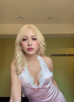 Shemale ,top bottom, both - Transsexual escort in Tokyo Photo 7 of 11