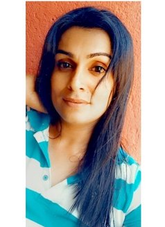 Shemale Top - Transsexual escort in Colombo Photo 1 of 3