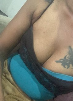 Shemale Top - Acompañantes transexual in Colombo Photo 4 of 7