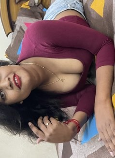 Shemale Varsha - Intérprete transexual de adultos in Chennai Photo 4 of 6