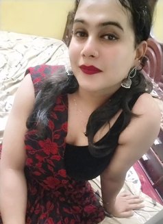 Shemale Vennila Here - Acompañantes transexual in Chennai Photo 1 of 2