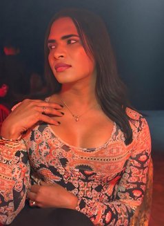 big dick@ass can smoke and drink - Transsexual escort in Hyderabad Photo 5 of 6