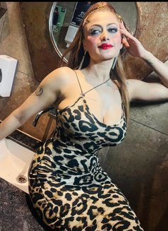 Shemale With Dick - Transsexual escort in Hyderabad Photo 1 of 11