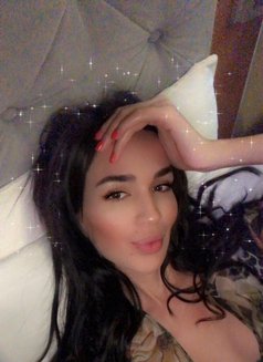 Shemale Xxl Dinara Real One Whatsup Me - Transsexual escort in Dubai Photo 12 of 14