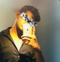 Shen Fernando - Male escort in Colombo