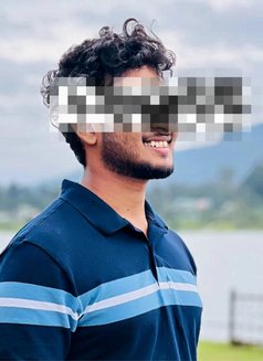 Shen Fernando - Male escort in Colombo Photo 3 of 5