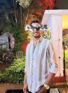 Shen Fernando - Male escort in Colombo Photo 4 of 5