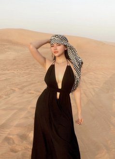 Shen - escort in Manila Photo 5 of 8