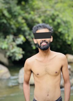 Shen - Acompañantes masculino in Colombo Photo 3 of 4