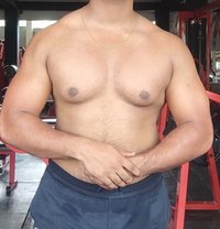 Shenal - Male escort in Colombo