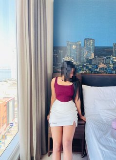 Shenali Fernando - escort in Colombo Photo 2 of 5