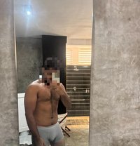 Shenalz Xxx - Male escort in Colombo