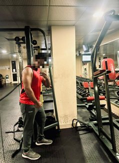 Shenalz Xxx - Acompañantes masculino in Colombo Photo 5 of 6