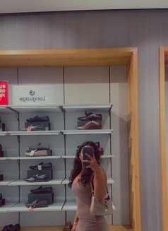 Shenara Christine - escort in Colombo Photo 4 of 4