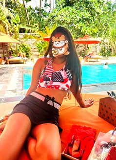 Shenaya Adikari - escort in Colombo Photo 1 of 5