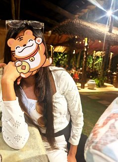 Shenaya Adikari - escort in Colombo Photo 3 of 5