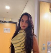 Shenaya Fernando - puta in Dubai Photo 13 of 13