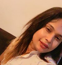 Shenaya Perera - Transsexual escort in Colombo