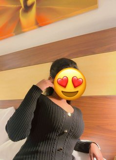 Shenaya Perera - escort in Dubai Photo 2 of 7