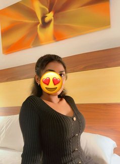 Shenaya Perera - escort in Dubai Photo 7 of 7