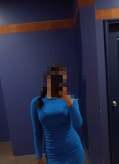 Sheni - escort in Colombo Photo 1 of 2