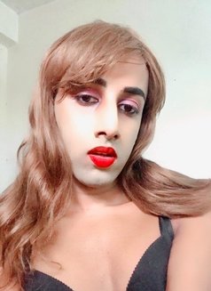 Shenila Daniel - Transsexual escort in Colombo Photo 1 of 9