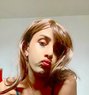 Shenila Daniel - Transsexual escort in Colombo Photo 1 of 7