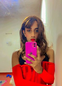 Shenila Daniel - Transsexual escort in Colombo Photo 7 of 13