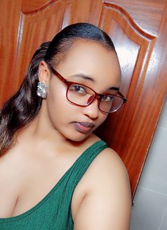 Shennie - escort in Nairobi Photo 1 of 3
