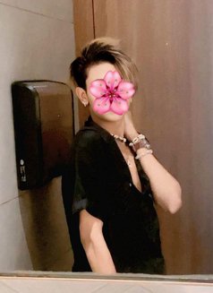 Shenu Baby - Acompañantes transexual in Colombo Photo 1 of 6