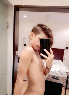 Shenu Baby - Transsexual escort in Colombo Photo 8 of 10