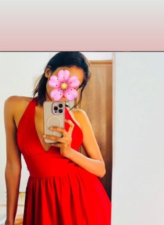 Shenu (University girl ) - escort in Colombo Photo 8 of 8