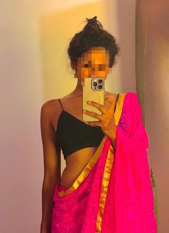 Shenu New Girl - escort in Colombo Photo 3 of 8