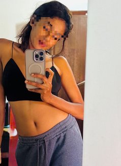 Shenu New Girl - escort in Colombo Photo 4 of 8