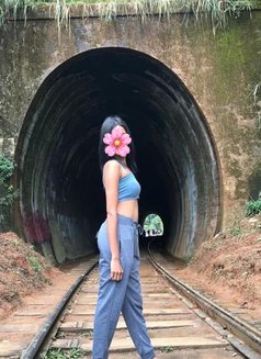 Shenu( New University Girl )verified - puta in Colombo Photo 17 of 23