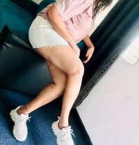 Shenu Perera - puta in Colombo