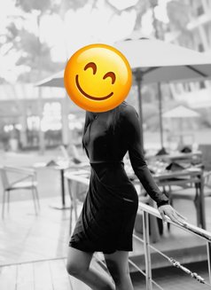 Mashi Active Girl - puta in Colombo Photo 2 of 9