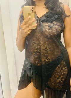 Shenushi (contact on whatsapp) - escort in Colombo Photo 7 of 9