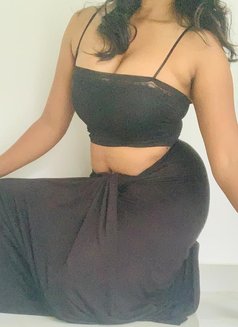 Shenushi (contact on whatsapp) - escort in Colombo Photo 21 of 22