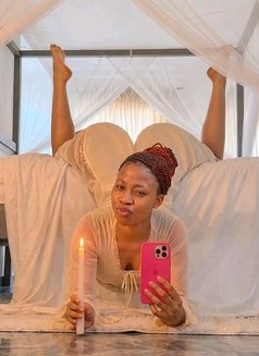 Sheprety - Agencia de putas in Nairobi Photo 3 of 3