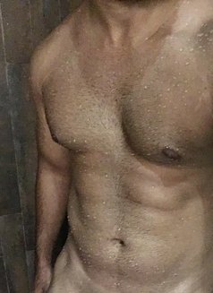 Experienced Sexy Boy for Real ladies - Male escort in Colombo Photo 2 of 8