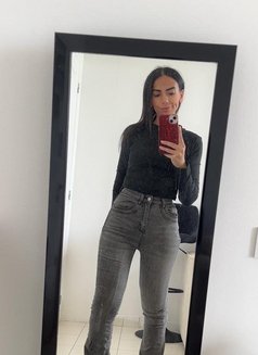 Sherazade French Escort Anal/cim - puta in Paris Photo 8 of 9