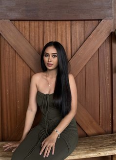 SHEREN GFE - escort in Bali Photo 7 of 10